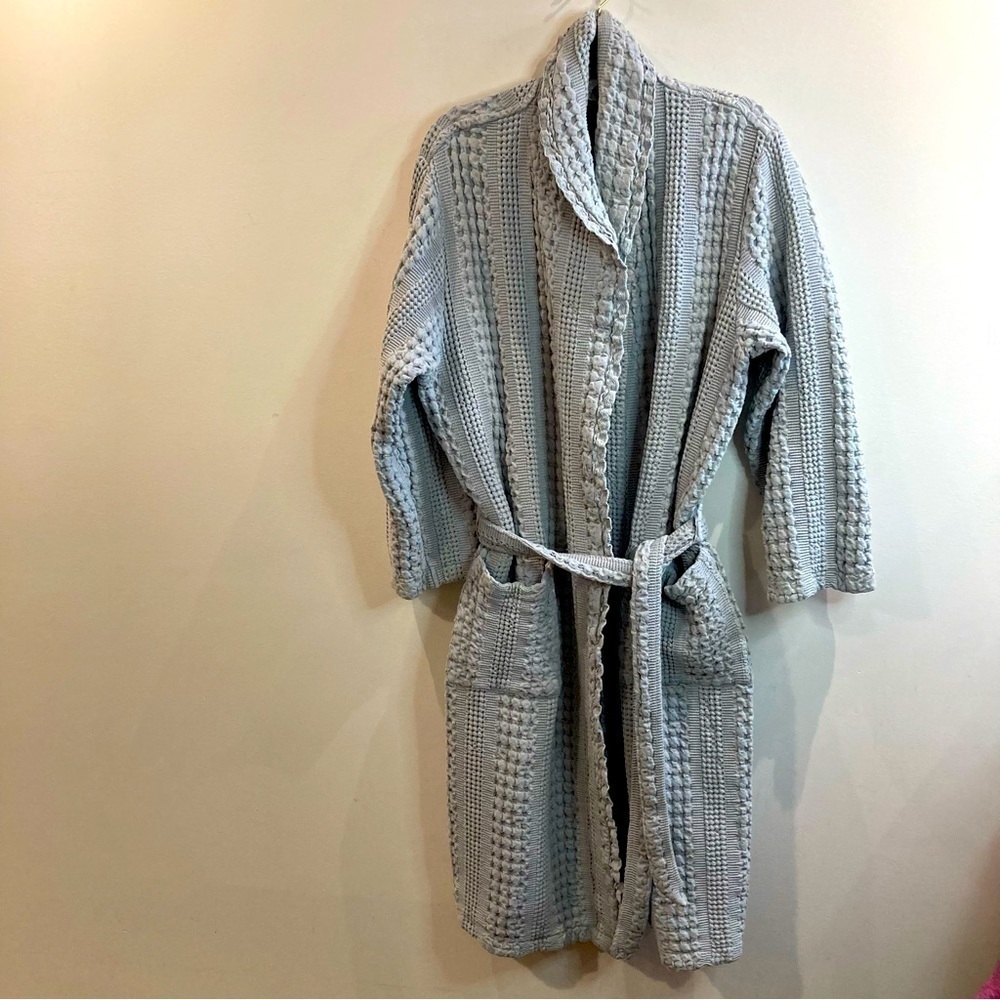 BOUTIQUE THE BAY Sz L-XL Deep Ornate Waffle Light Grey Pockets Belted Robe